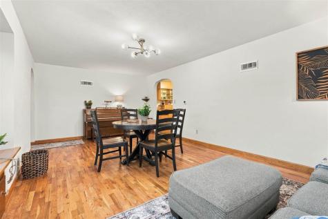 1982 Mill View Circle SW Kalona IA 52247