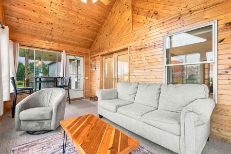 1982 Mill View Circle SW Kalona IA 52247