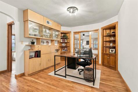1982 Mill View Circle SW Kalona IA 52247
