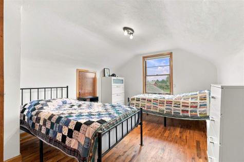 1982 Mill View Circle SW Kalona IA 52247