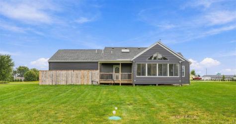 1982 Mill View Circle SW Kalona IA 52247