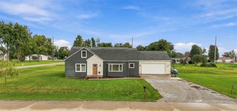 1982 Mill View Circle SW Kalona IA 52247