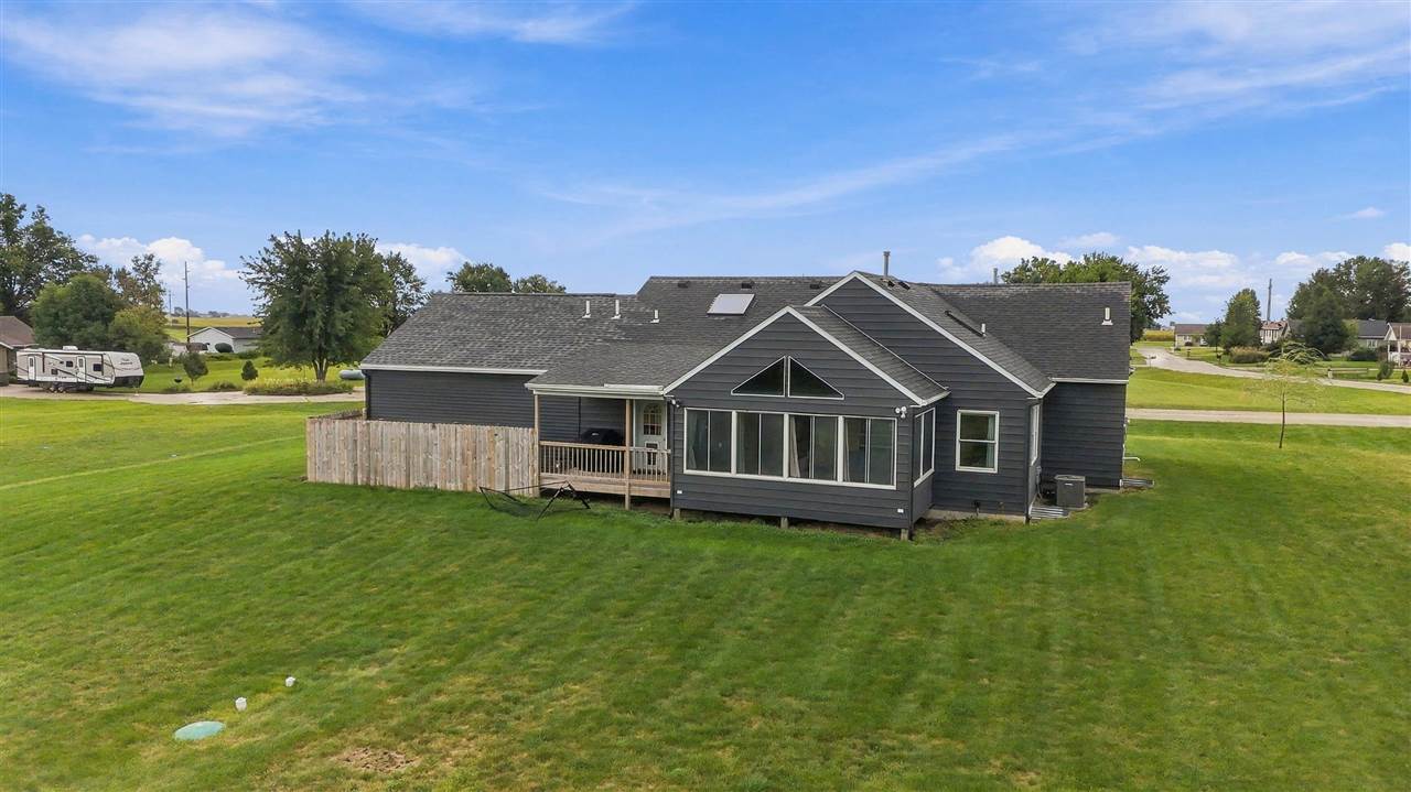 1982 Mill View Circle SW Kalona IA 52247