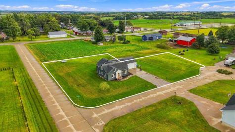 1982 Mill View Circle SW Kalona IA 52247