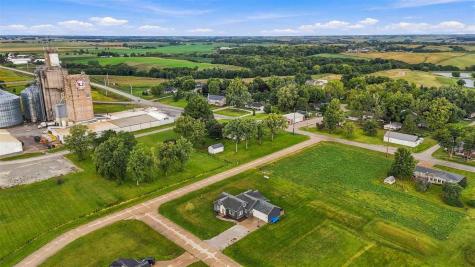 1982 Mill View Circle SW Kalona IA 52247