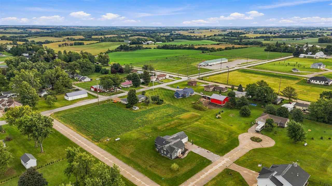 1982 Mill View Circle SW Kalona IA 52247