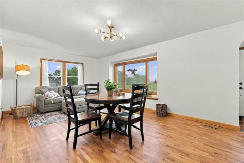 1982 Mill View Circle SW Kalona IA 52247