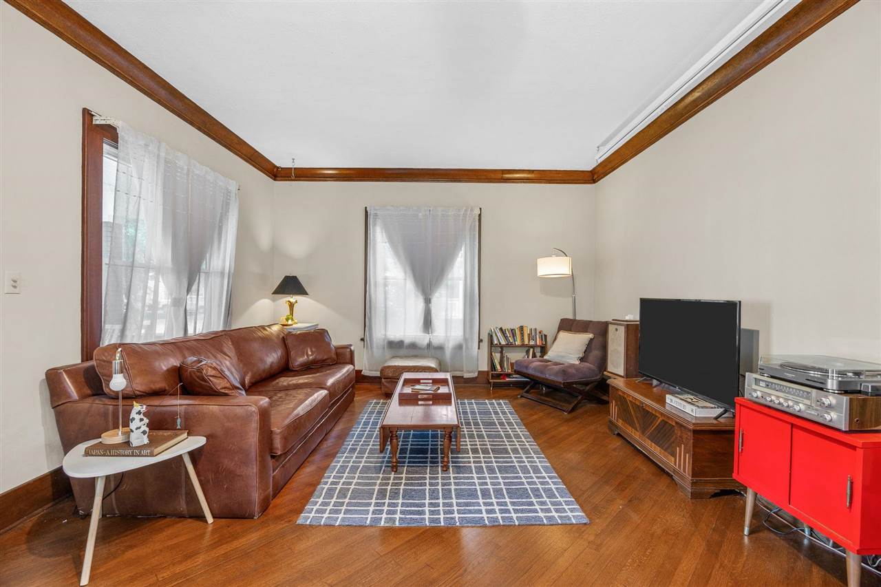 815 E Bloomington Street Iowa City IA 52245