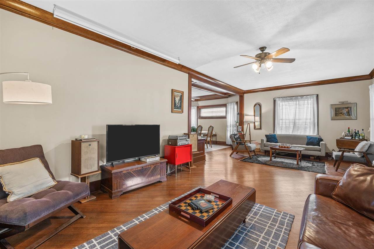 815 E Bloomington Street Iowa City IA 52245