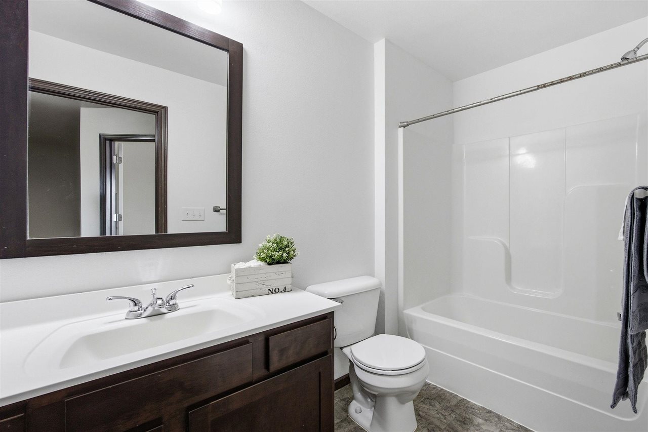 1132 Redbud Avenue Tiffin IA 52340