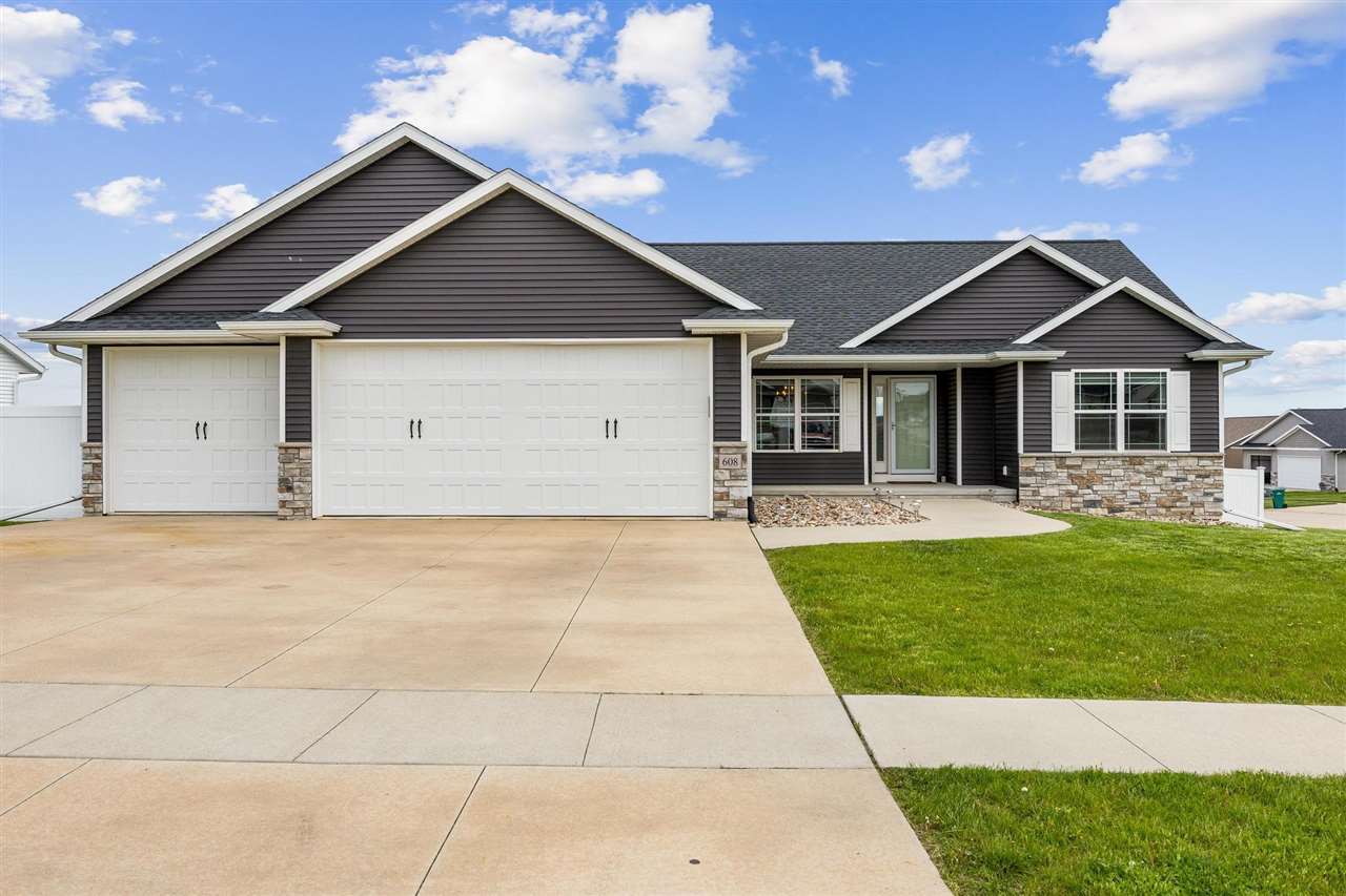 608 Valley Drive Atkins IA 52206