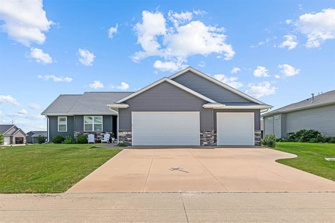 2793 Creekview Trail Palo IA 52324