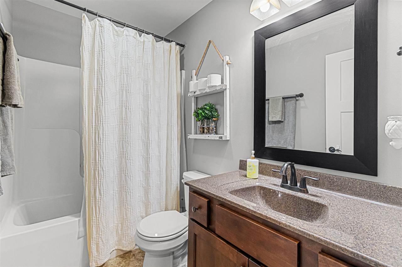 2793 Creekview Trail Palo IA 52324