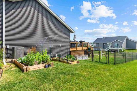 2793 Creekview Trail Palo IA 52324