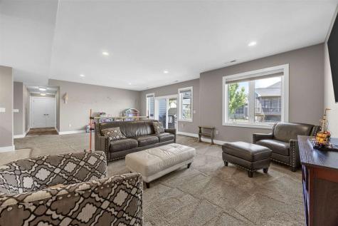 4134 Barbaro Avenue Iowa City IA 52240