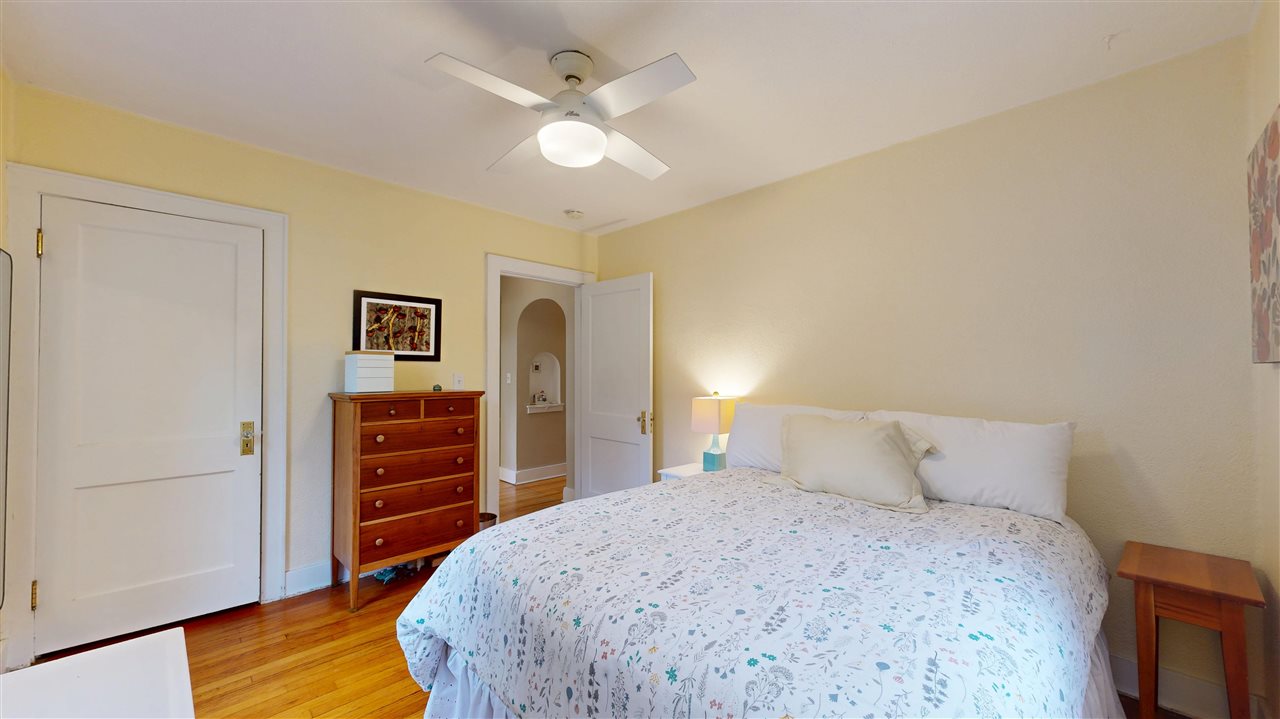 1123 Franklin Iowa City IA 52240