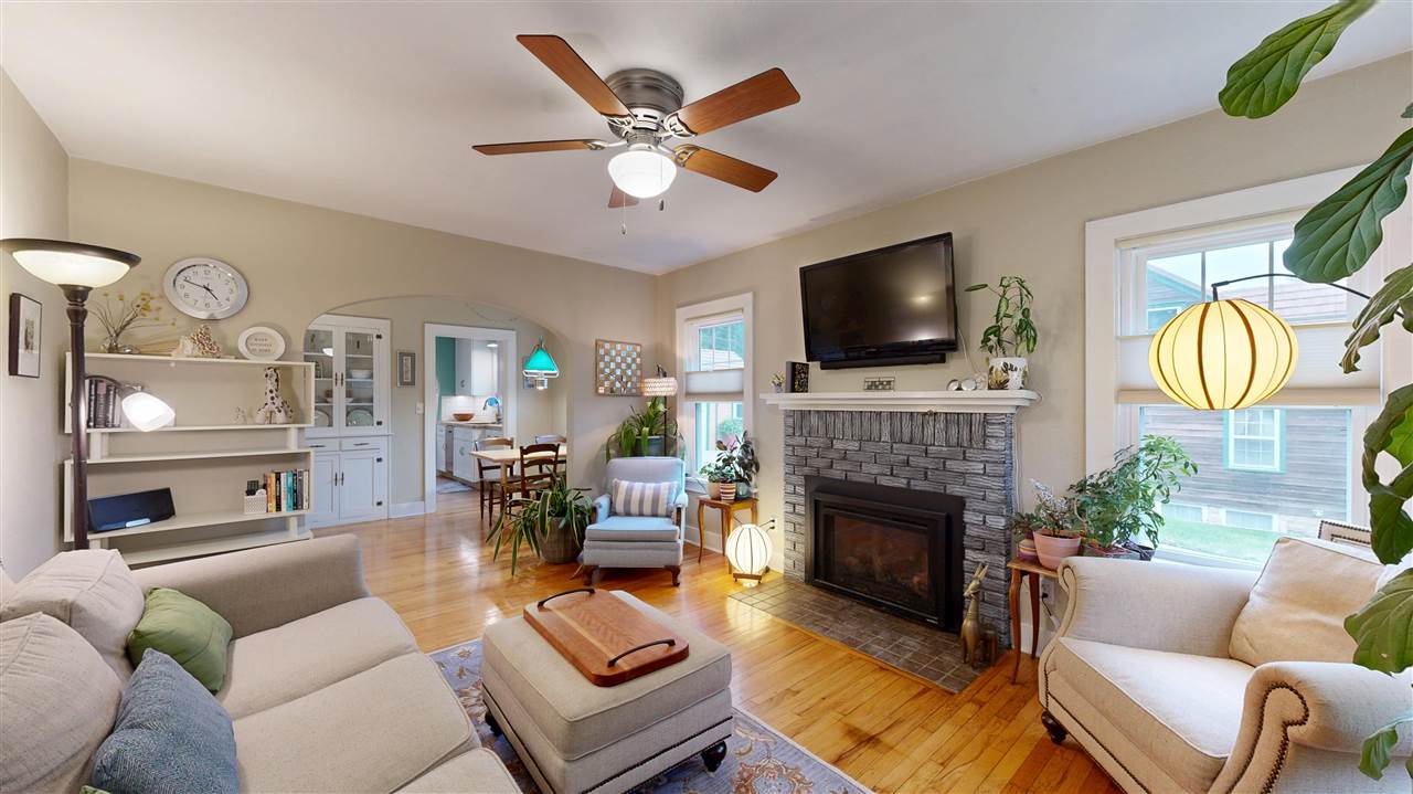1123 Franklin Iowa City IA 52240