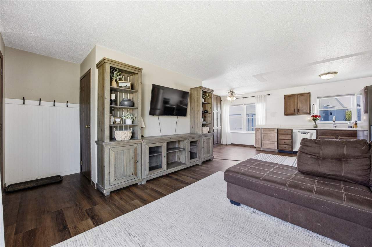 3803 Blue Mound Drive NE Cedar Rapids IA 52402
