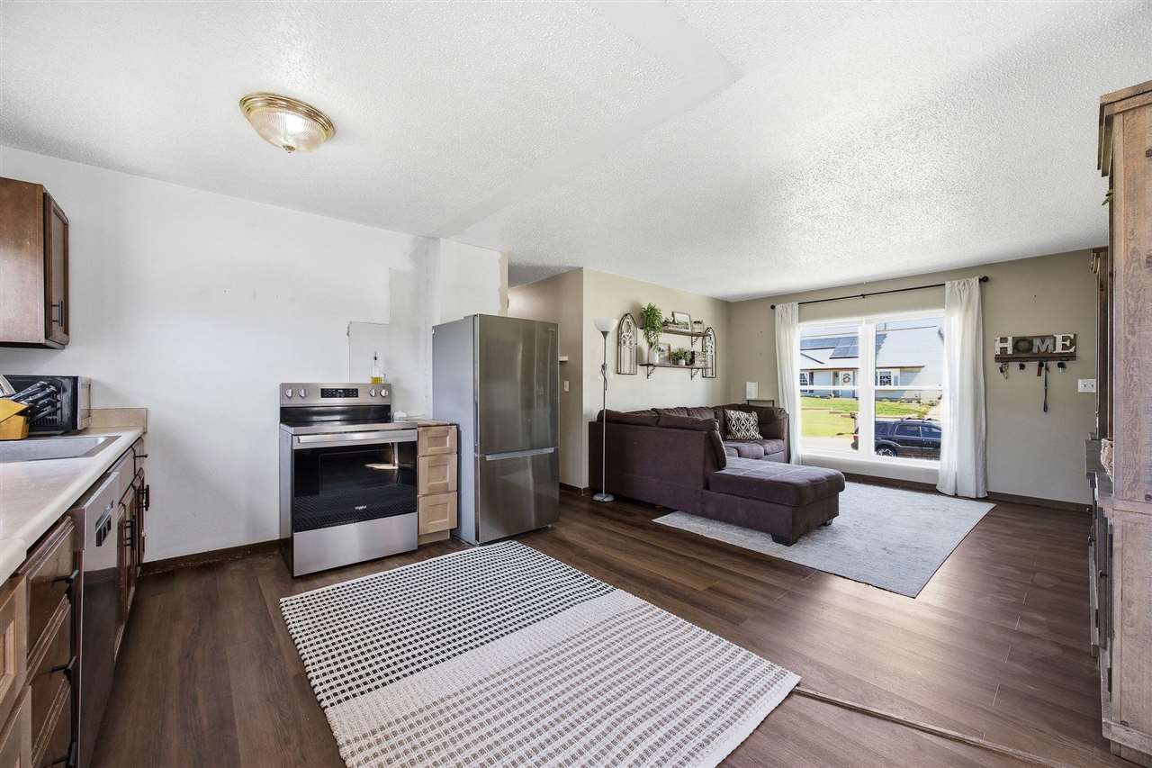 3803 Blue Mound Drive NE Cedar Rapids IA 52402