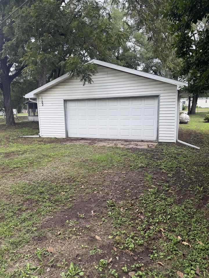 1102 2nd Avenue Fredonia IA 52738