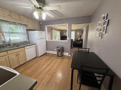 734 S 4th Avenue Washington IA 52353-9317