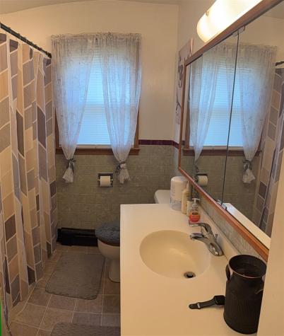 734 S 4th Avenue Washington IA 52353-9317