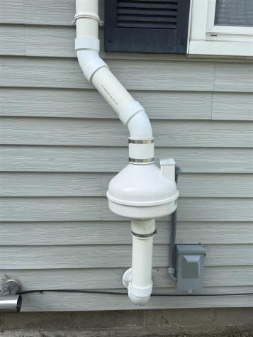 734 S 4th Avenue Washington IA 52353-9317