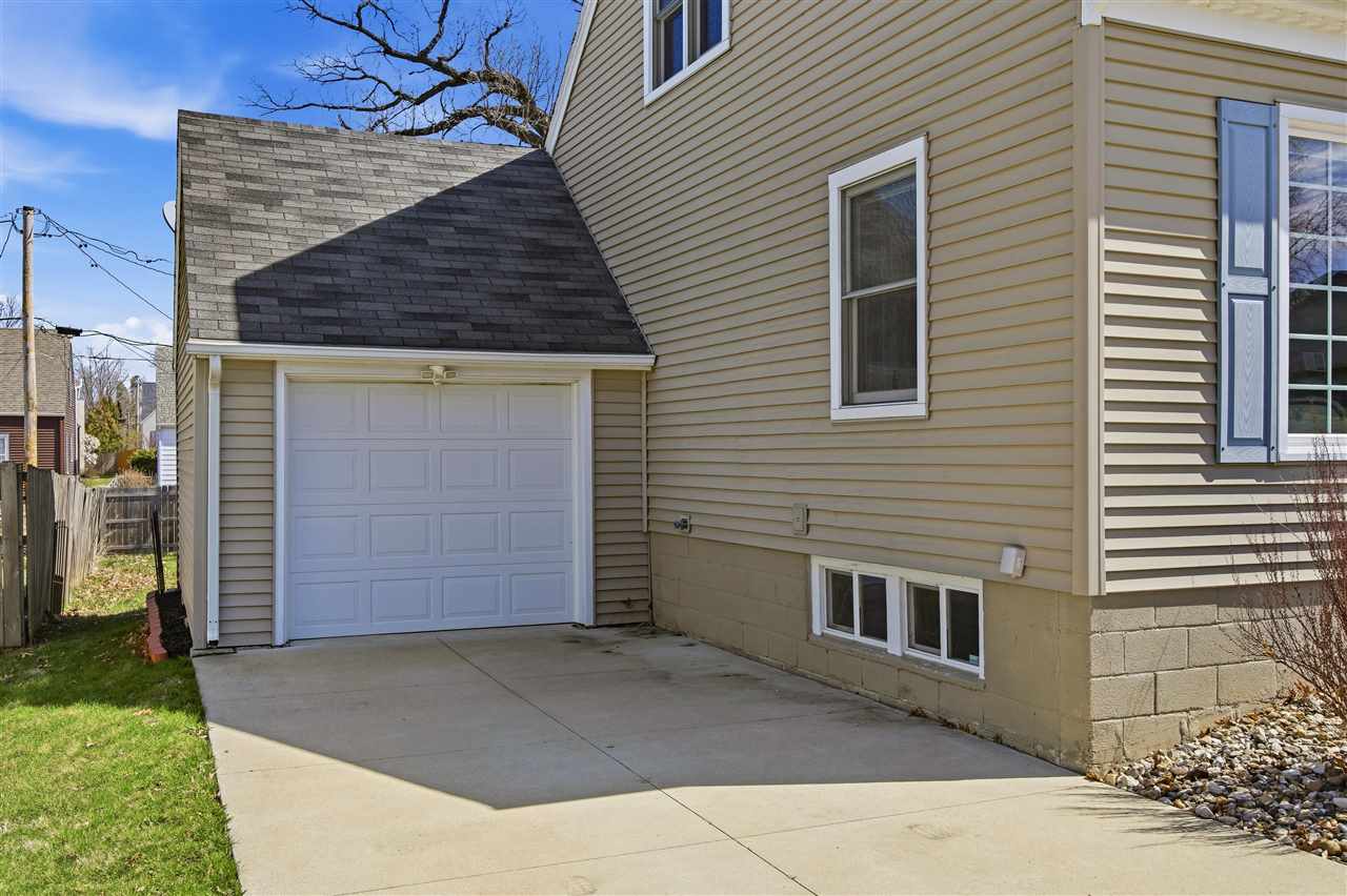 512 19th Street NE Cedar Rapids IA 52402