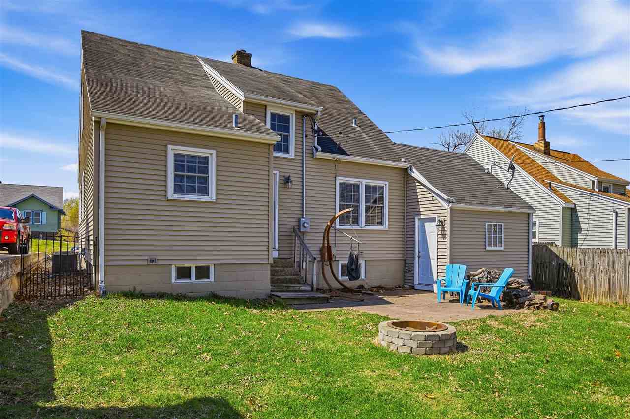 512 19th Street NE Cedar Rapids IA 52402