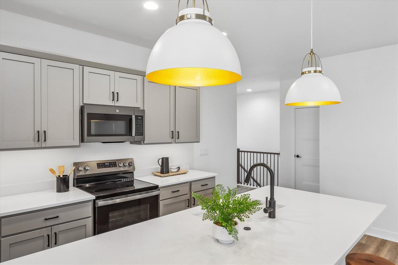 1100 Switchgrass Lane Ely IA 52227