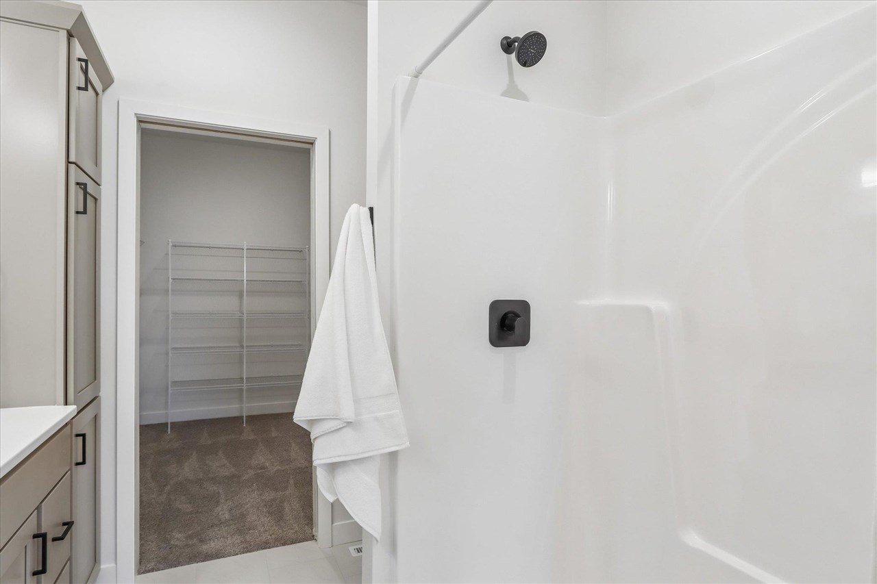 1100 Switchgrass Lane Ely IA 52227