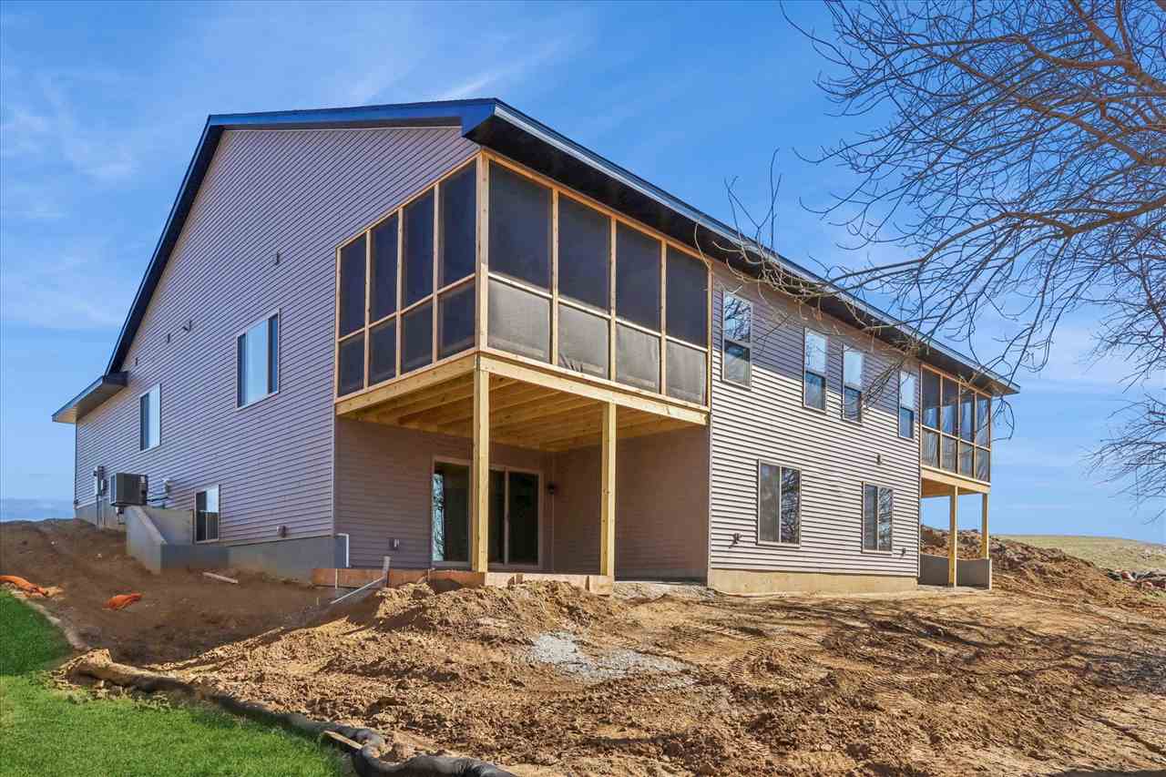 1100 Switchgrass Lane Ely IA 52227