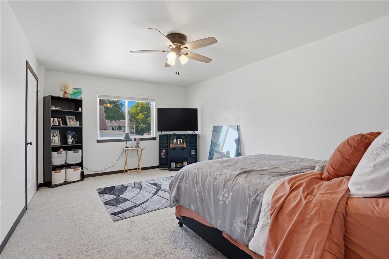 315 C Avenue Kalona IA 52247