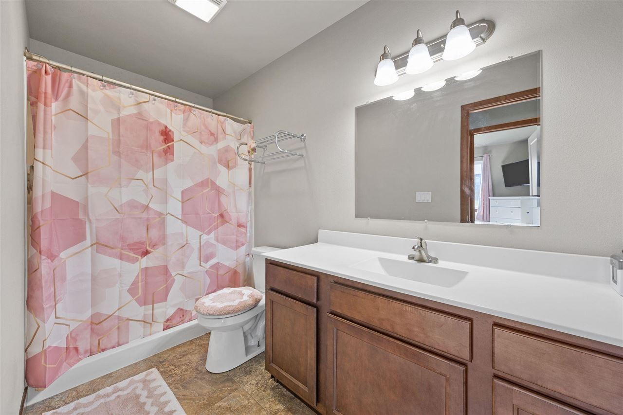630 Doe Avenue Tiffin IA 52340