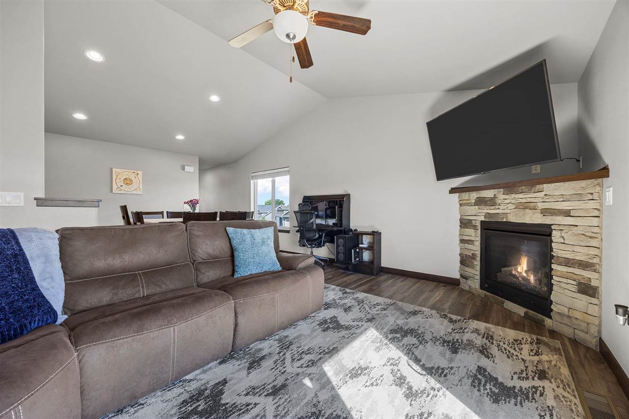 630 Doe Avenue Tiffin IA 52340
