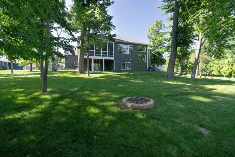 5351 Wild Rye Court SE Cedar Rapids IA 52403