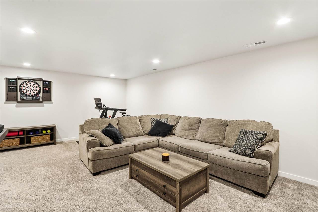4428 Rohret Road Iowa City IA 52246
