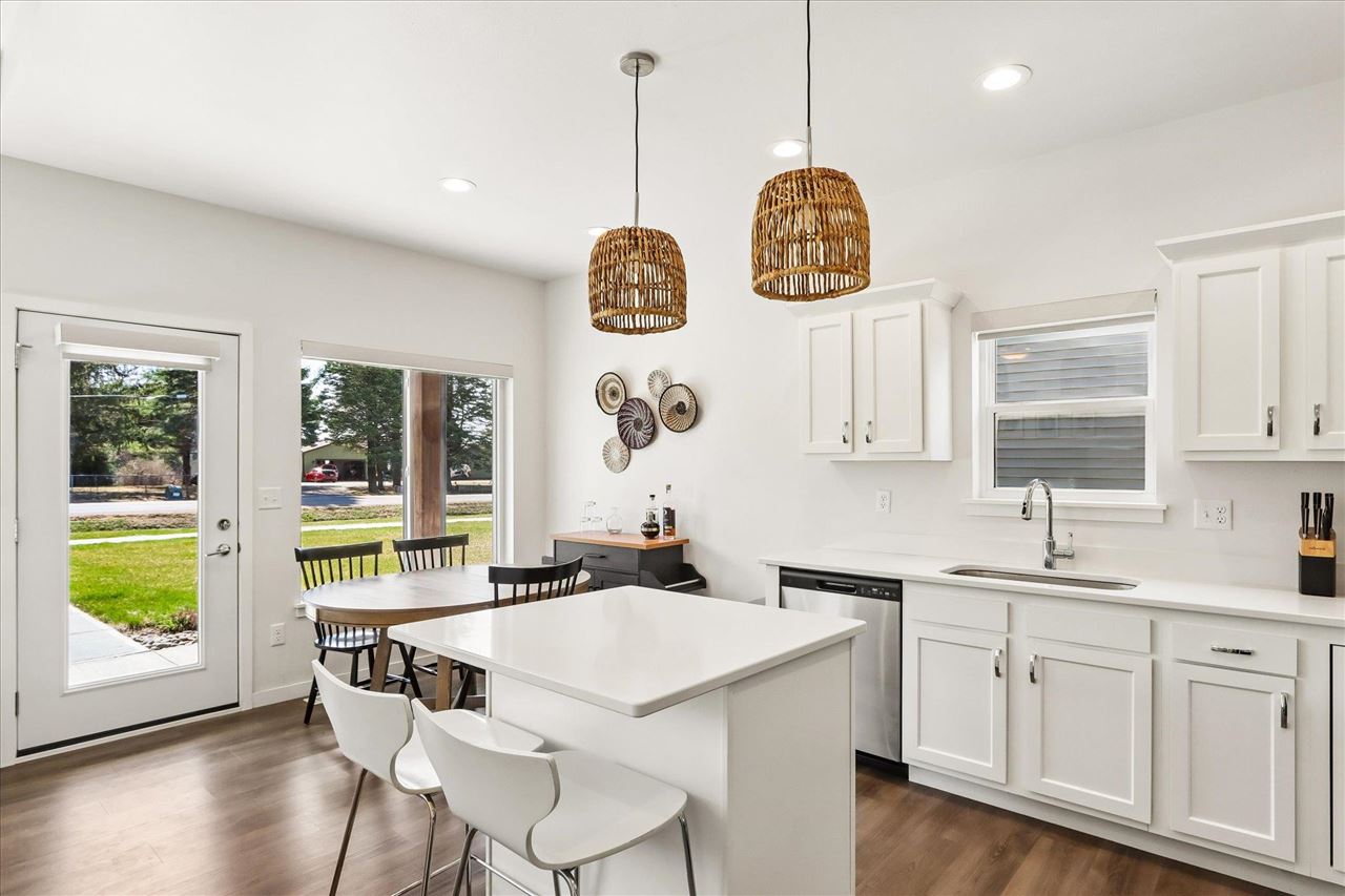 4428 Rohret Road Iowa City IA 52246