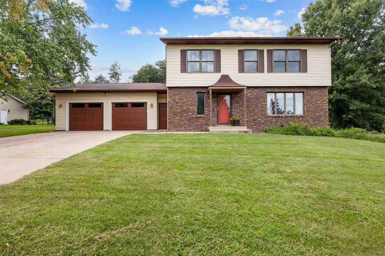 2365 Banbury Street NE Iowa City IA 52240