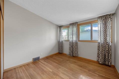 2500 Falbrook Drive Cedar Rapids IA 52402