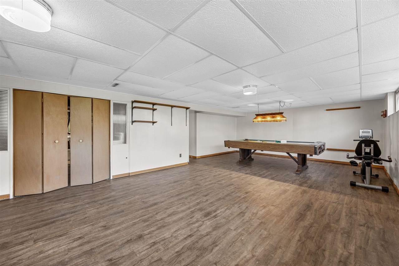 2500 Falbrook Drive Cedar Rapids IA 52402