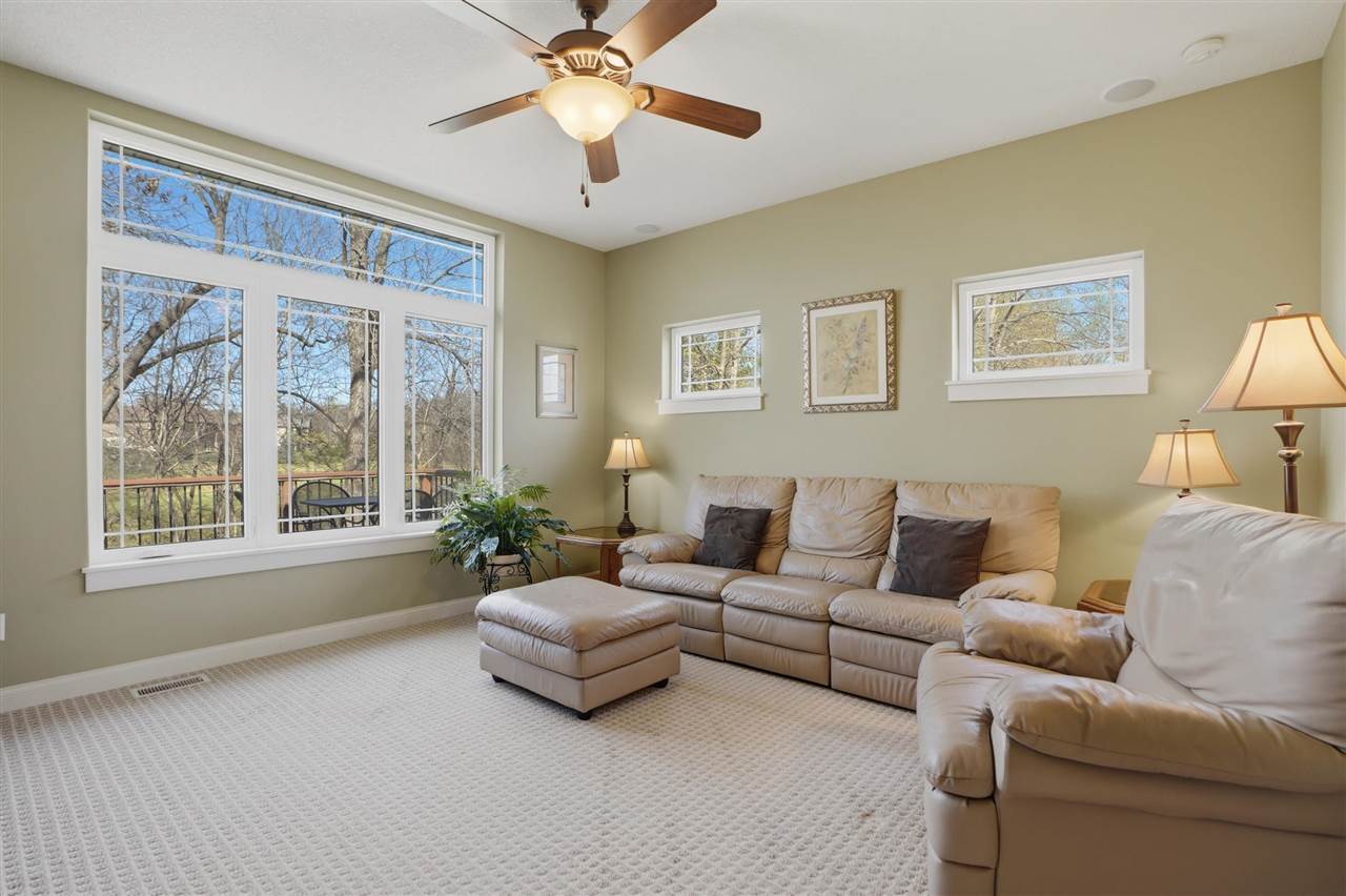 2859 Pine Circle Coralville IA 52241