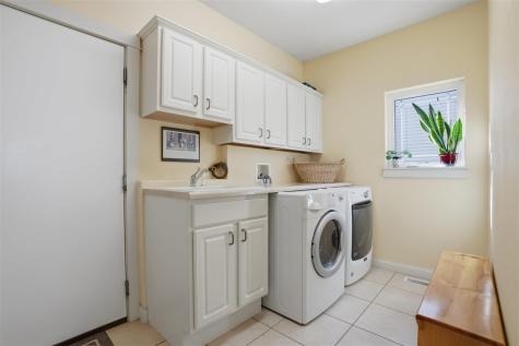 2859 Pine Circle Coralville IA 52241
