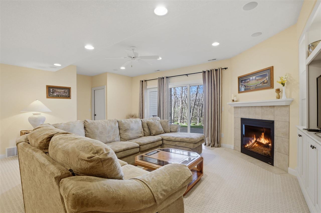 2859 Pine Circle Coralville IA 52241