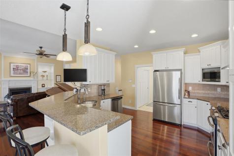 2859 Pine Circle Coralville IA 52241