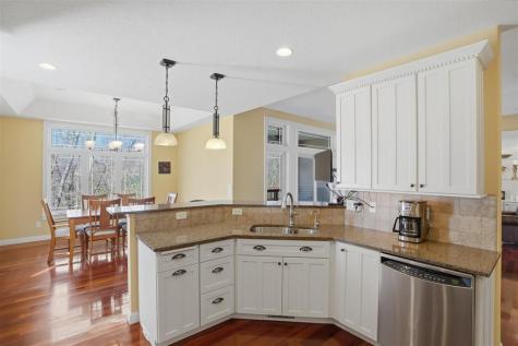 2859 Pine Circle Coralville IA 52241