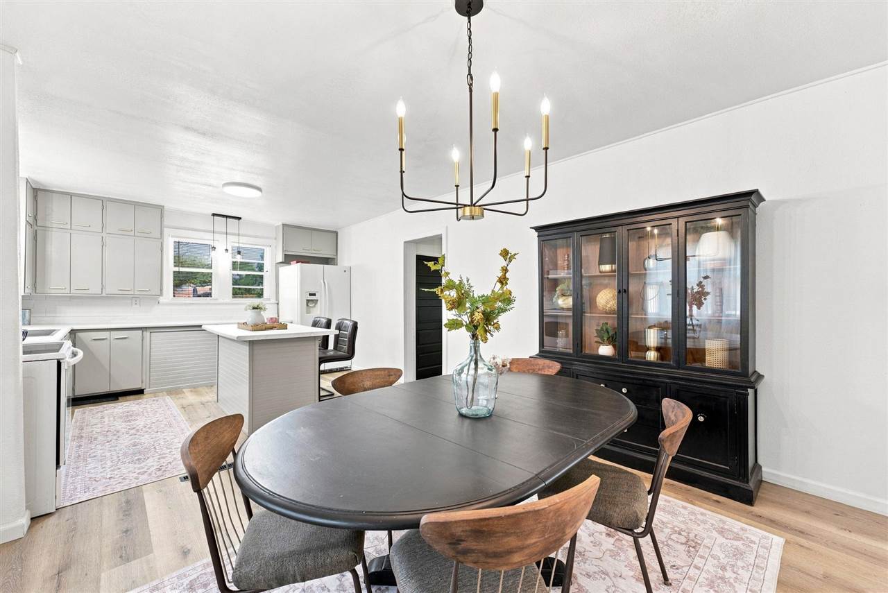 516 Lincoln Street Ainsworth IA 52201