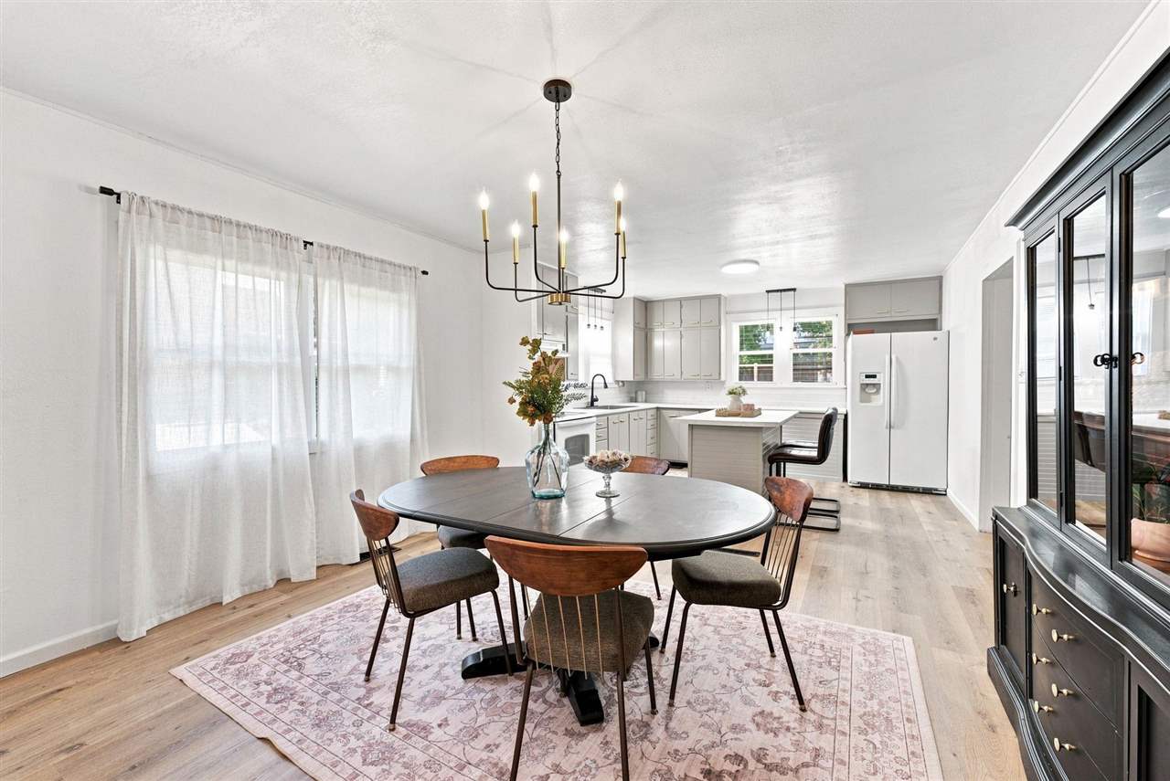 516 Lincoln Street Ainsworth IA 52201