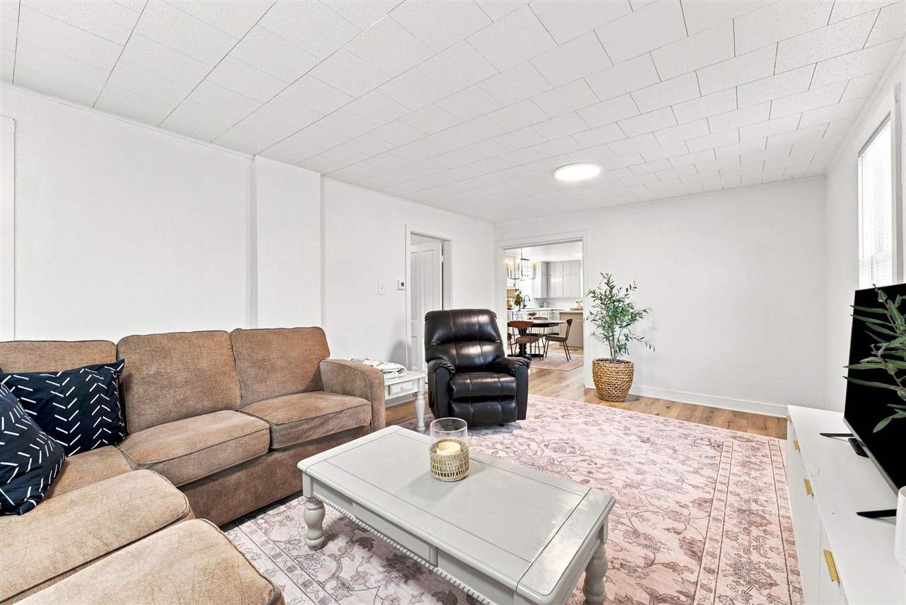 516 Lincoln Street Ainsworth IA 52201