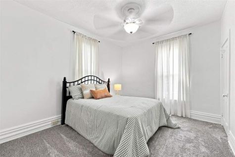 516 Lincoln Street Ainsworth IA 52201